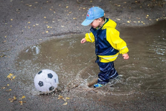 water activities for autistic kids